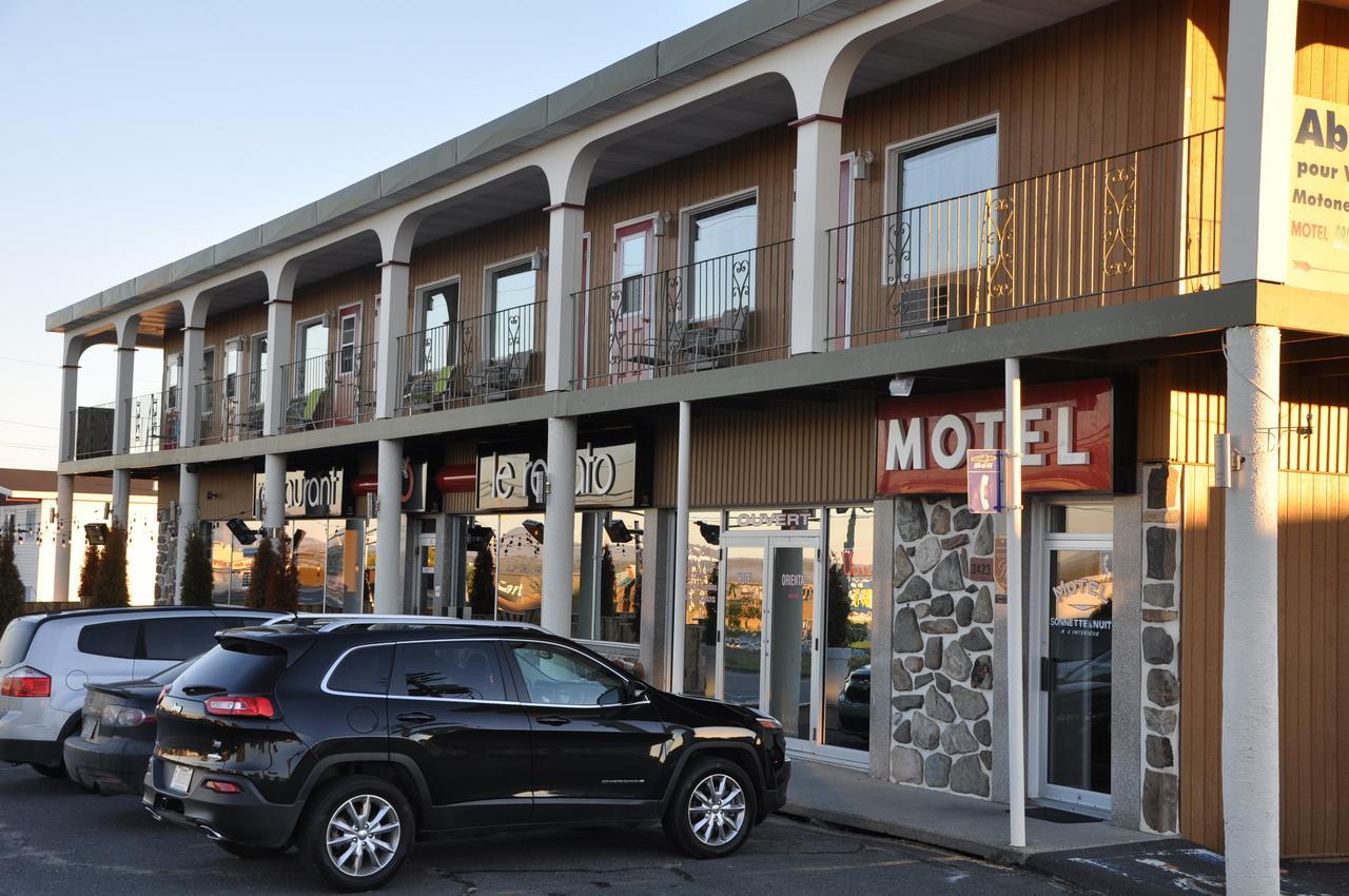 Hotel Motel Le Chateau Lac-Mégantic Exterior foto